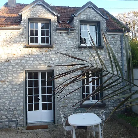 Апартаменты Les Logis De La Vaucouleurs *