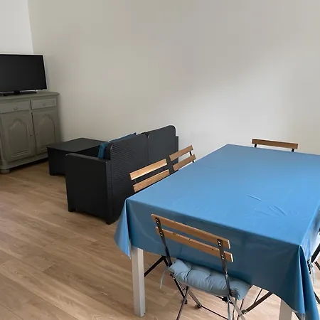 Апартаменты Les Logis De La Vaucouleurs Rosay (Yvelines)